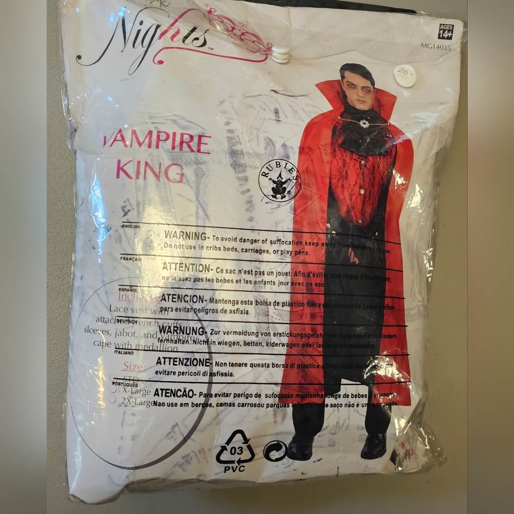 Vampire King High Quality Halloween Costume Adult‎ Standard Set.